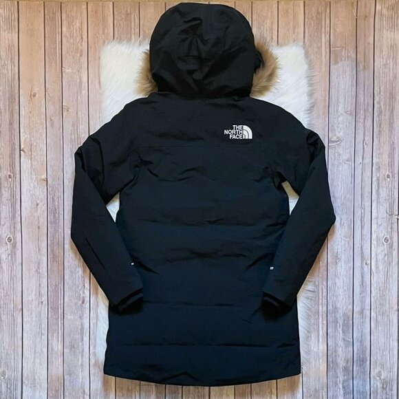 The North Face Women’s New Outerboroughs Parka - Picture 4 of 7